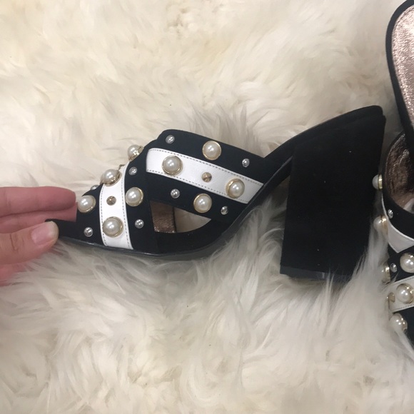 Shoes - Picture 3 of 6